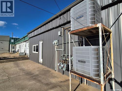 27-29 5Th Street, Weyburn, SK 