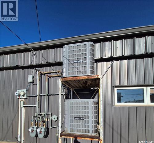 27-29 5Th Street, Weyburn, SK 