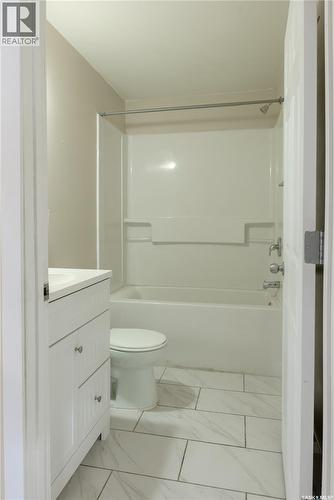 5549 Waterer Road, Regina, SK - Indoor Photo Showing Bathroom
