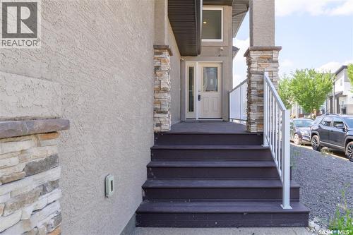 5549 Waterer Road, Regina, SK - Outdoor