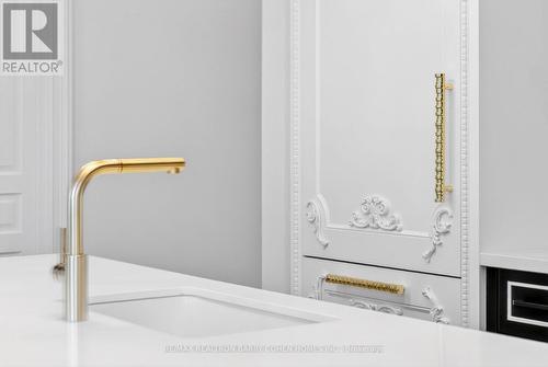 304 - 200 Russell Hill Road, Toronto, ON -  Photo Showing Bathroom