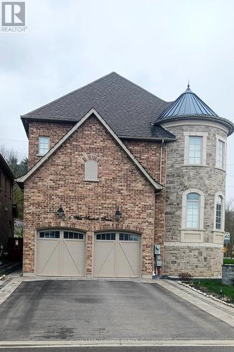 6 WEST BRANCH DRIVE  Halton Hills, ON L7G 0J6