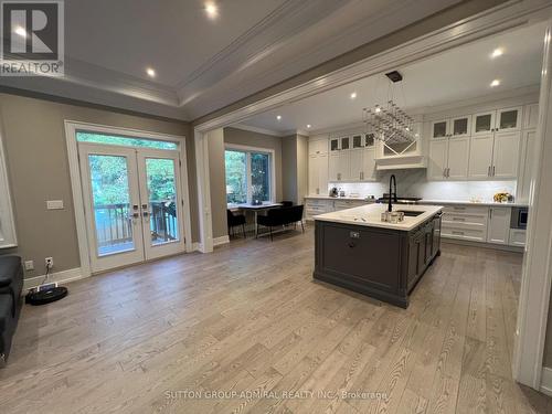 1060 Kipling Avenue, Toronto, ON - Indoor Photo Showing Kitchen