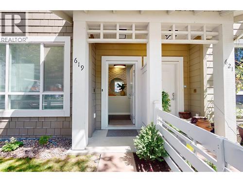 619 Boynton Place  Kelowna, BC V1V 3B5