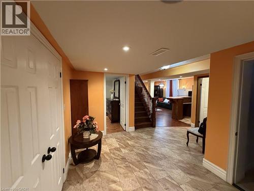 2 Pineridge Drive, Hamilton, ON - Indoor Photo Showing Other Room