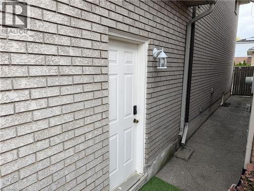 2 Pineridge Drive, Hamilton, ON - Outdoor