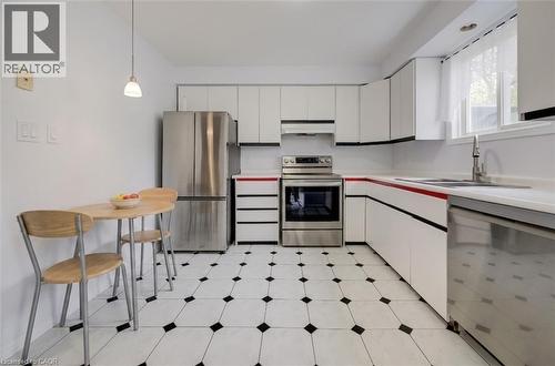 43 Middleton Street, Cambridge, ON - Indoor Photo Showing Kitchen With Stainless Steel Kitchen