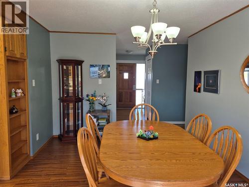 246 Battleford Trail, Swift Current, SK - Indoor Photo Showing Dining Room