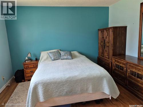 246 Battleford Trail, Swift Current, SK - Indoor Photo Showing Bedroom
