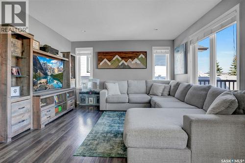 5130 Anthony Way, Regina, SK - Indoor Photo Showing Living Room