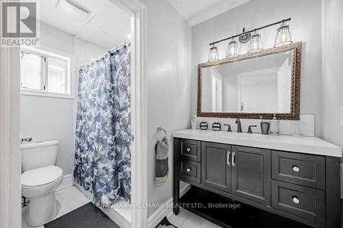 1109 Keswick Court, Oshawa, ON - Indoor Photo Showing Bathroom