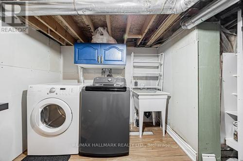 1109 Keswick Court, Oshawa, ON - Indoor Photo Showing Laundry Room