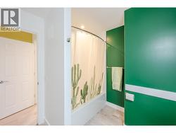 Primary ensuite bathroom - 