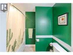 Primary ensuite bathroom - 