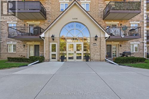 407 - 4006 Kilmer Drive, Burlington, ON - Outdoor With Balcony With Facade