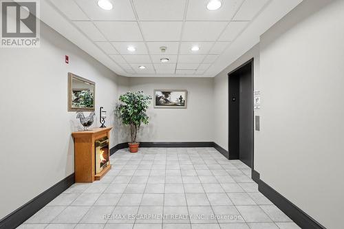 407 - 4006 Kilmer Drive, Burlington, ON - Indoor Photo Showing Other Room