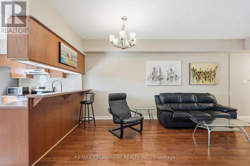 407 - 4006 Kilmer Drive, Burlington, ON - Indoor