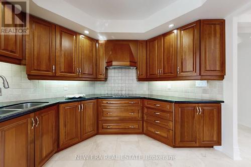 602 - 10 Bellair Street, Toronto, ON - Indoor Photo Showing Kitchen With Double Sink