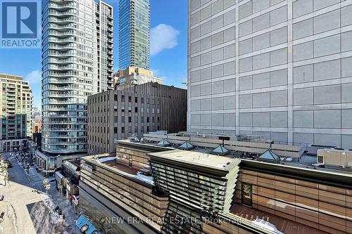 602 - 10 Bellair Street, Toronto, ON - Outdoor With Facade