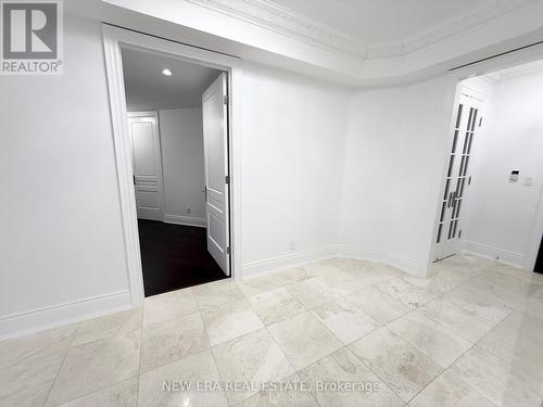 602 - 10 Bellair Street, Toronto, ON - Indoor Photo Showing Other Room