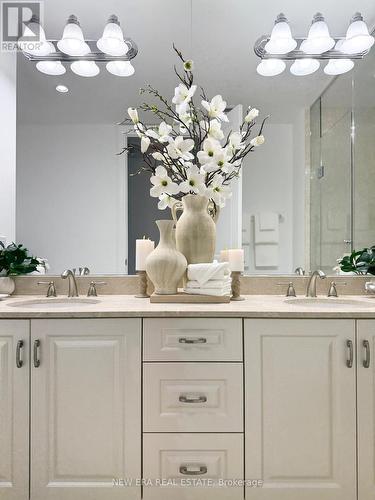 602 - 10 Bellair Street, Toronto, ON - Indoor Photo Showing Bathroom