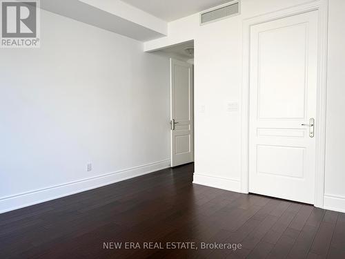 602 - 10 Bellair Street, Toronto, ON - Indoor Photo Showing Other Room