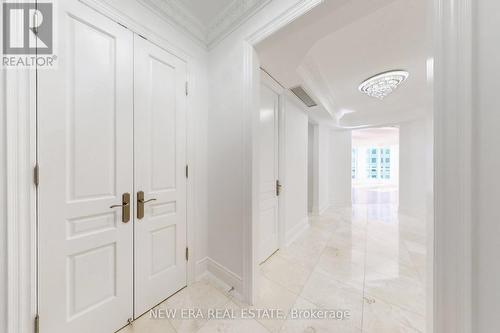 602 - 10 Bellair Street, Toronto, ON - Indoor Photo Showing Other Room