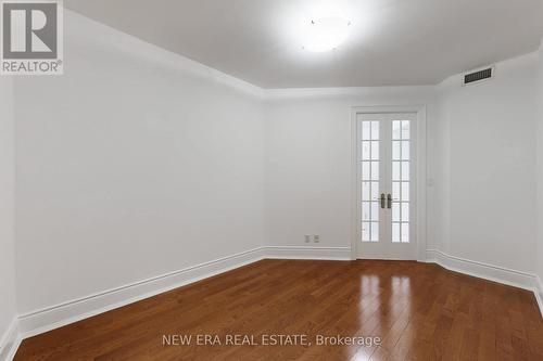 602 - 10 Bellair Street, Toronto, ON - Indoor Photo Showing Other Room
