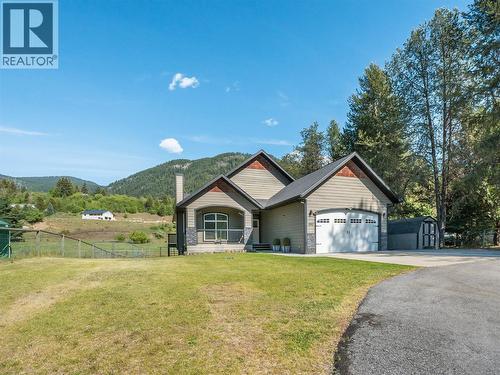 892 Waterloo Road  Castlegar, BC V1N 4K8