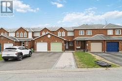 7 HENDRIE COURT  Ottawa, ON K2L 4A4
