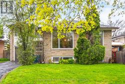 193 KINGSVIEW BOULEVARD  Toronto, ON M9R 1V7