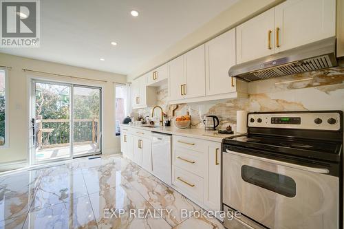 3824 Allcroft Road, Mississauga, ON - Indoor Photo Showing Kitchen