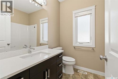 175 Gillies Lane, Saskatoon, SK - Indoor Photo Showing Bathroom