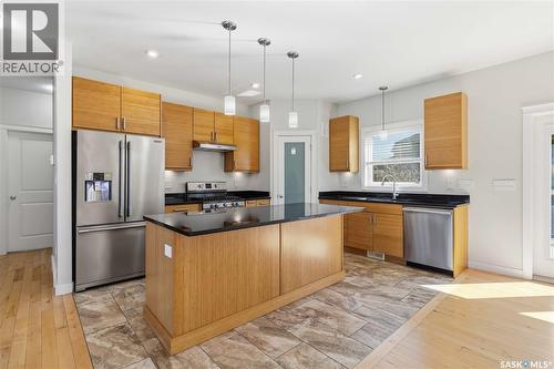 175 Gillies Lane, Saskatoon, SK - Indoor Photo Showing Kitchen With Stainless Steel Kitchen