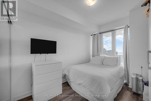 704 - 2007 James Street, Burlington (Brant), ON - Indoor Photo Showing Bedroom