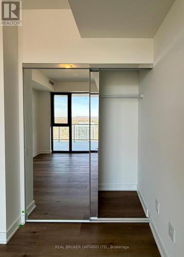 2075 Lakeshore Road, Burlington, ON - Indoor Photo Showing Other Room