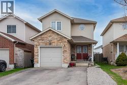 638 WINDFLOWER Crescent  Kitchener, ON N2E 3S9