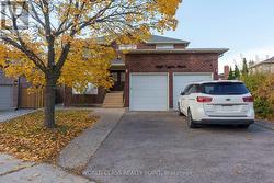1448 MAYORS MANOR Oakville, ON L6M 3B1