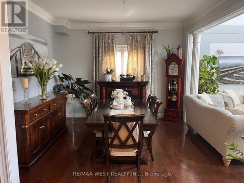 4 Inder Heights Drive, Brampton, ON - Indoor Photo Showing Dining Room
