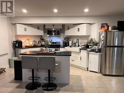 4 Inder Heights Drive, Brampton, ON - Indoor Photo Showing Kitchen With Stainless Steel Kitchen