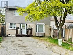 14 GRANTBROOK COURT Brampton, ON L6S 2K8