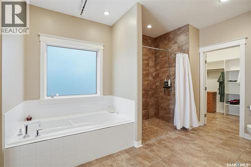 211 Trimble Lane, Saskatoon, SK - Indoor Photo Showing Bathroom