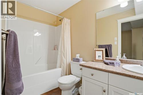 211 Trimble Lane, Saskatoon, SK - Indoor Photo Showing Bathroom