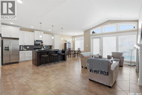 211 Trimble Lane, Saskatoon, SK - Indoor