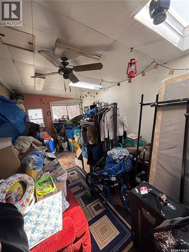 906 Weldon Avenue, Saskatoon, SK - Indoor Photo Showing Garage