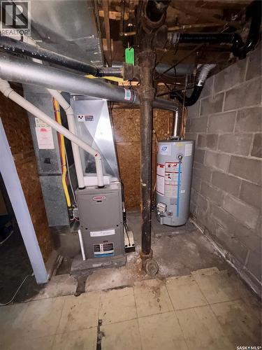 906 Weldon Avenue, Saskatoon, SK - Indoor Photo Showing Basement