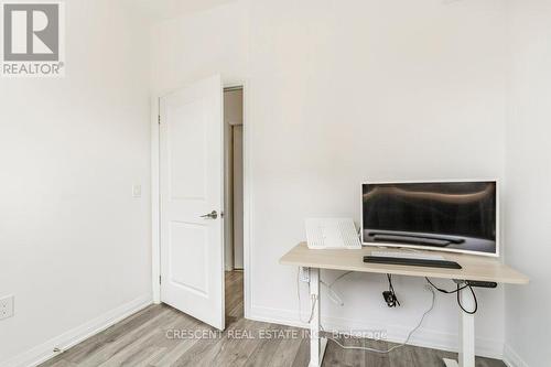 Th101 - 99 Eagle Rock Way, Vaughan, ON - Indoor Photo Showing Office