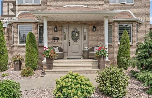 12314 Funaro Crescent, Tecumseh, ON - Outdoor
