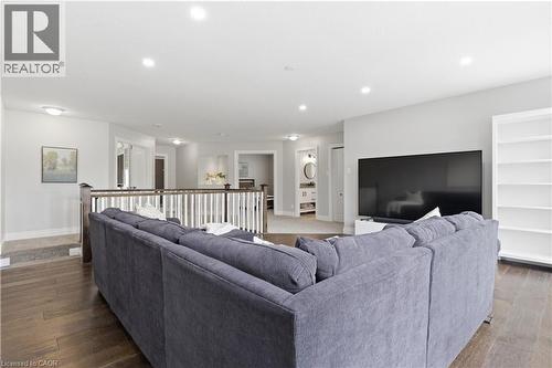 309 Schooner Crescent, Waterloo, ON - Indoor Photo Showing Living Room