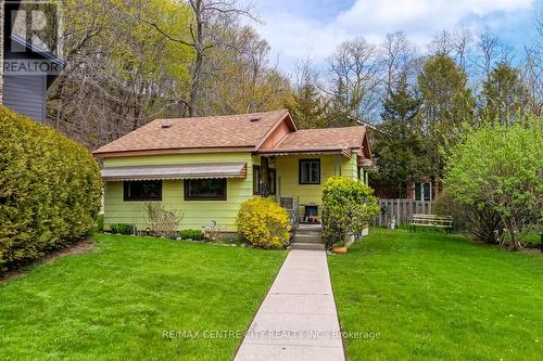 393 STANLEY PARK DRIVE  Central Elgin (Port Stanley), ON N5L 1E6